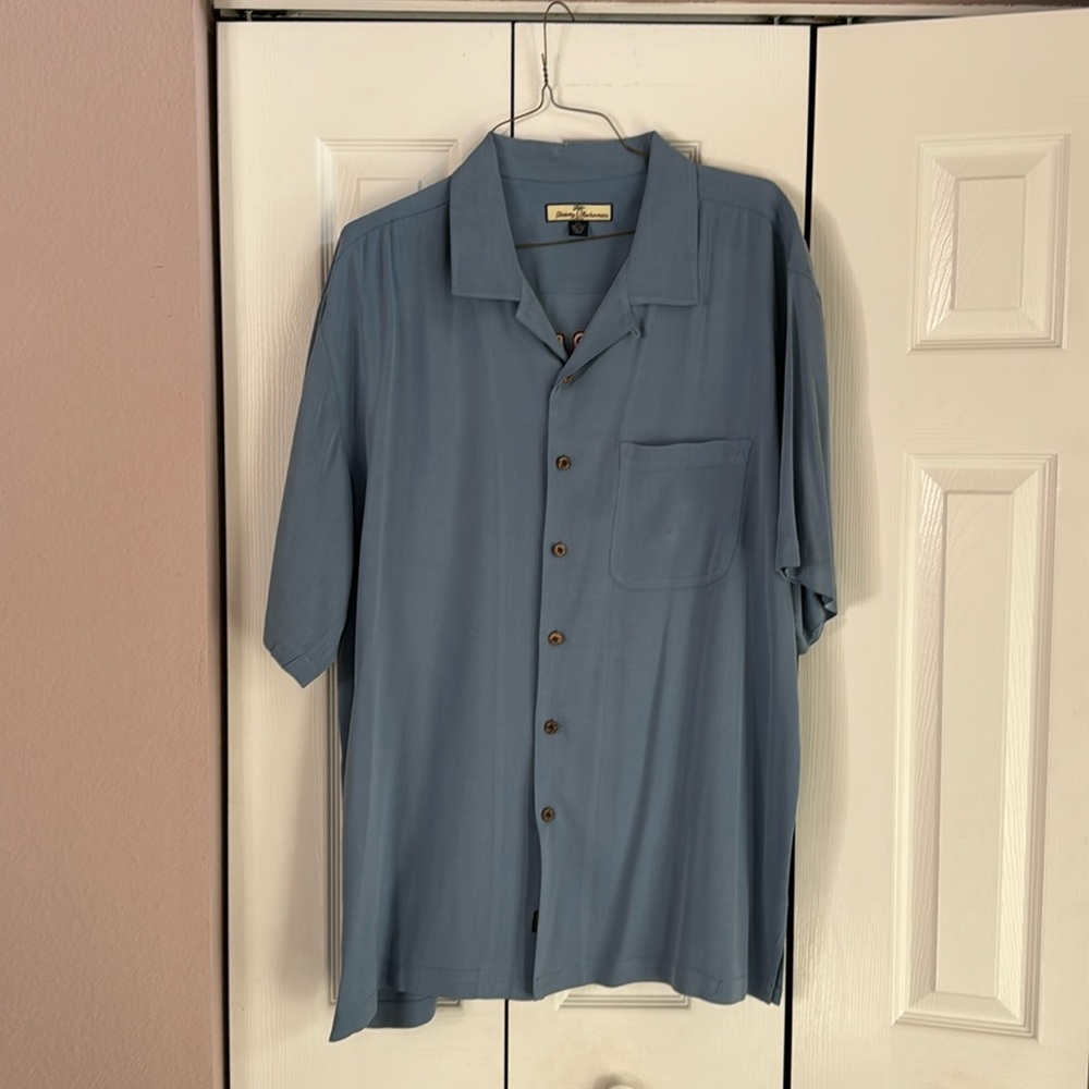 Tommy Bahama Silk Camp shirt Embroidered